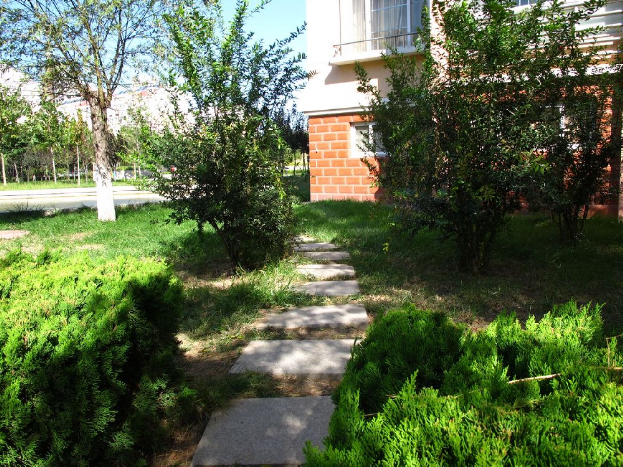 120542mkaklelmp3bjhp3f.jpg